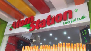 Tropical atom station alanya, juice bar alanya, juice cafe alanya, atom drik alanya, oplevelser i alanya, cafeer i alanya, alanya blog, alanya blogger, dansk i tyrkiet, hverdagen i tyrkiet, udlandsdansker i tyrkiet