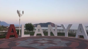 alanya i september, alanya i oktober, alanya 2017, alanya solnedgang, alanya bogstaver, alanya blog, alanya blogger, dansk i tyrkiet, dansker i tyrkiet, udlandsdansker i tyrkiet