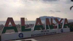 alanya skilte, alanya skilt, nyt alanya skilt, i love alanya, alanya, alanya 2017, dansk i tyrkiet, dansker i tyrkiet, alanya blog, alanya blogger, udlandsdansker i tyrkiet