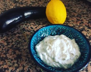 Yoğurtlu patlıcan salatası - aubergine tzatziki, patlican ezmesi, aubergine tzatziki opskrift, tyrkisk mad, tyrkiske retter, tyrkiske opskrifter, alanya blog, alanya blogger, dansk i tyrkiet, dansker i tyrkiet