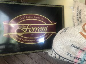 coffee ferroni, tyrkisk kaffebar, kaffebar i alanya, god kaffe i alanya, kaffesteder i alanya, cafeer i alanya, tyrkisk kaffe, friskmalet kaffe i Alanya, alanya oplevelser, oplevelser i Alanya, alanya blog, alanya blogger, tyrkiet blog, tyrkiet blogger, dansk i tyrkiet, udlandsdansker blog