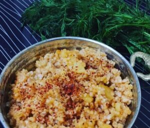 tyrkisk bulgur med kartofler, tyrkisk bulgur opskrift, tyrkiske opskrifter, tyrkisk bulgur pilavi, tyrkisk mad, tyrkiske madopskrifter, tyrkiske opskrifter med bulgur, veganske opskrifter, tyrkiske vegetar opskrifter, alanya madblogger, tyrkiet madblogger