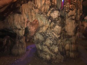 drypstenshule ved gazipasa, drypstensgrotte ved gazipasa, oplevelser i gazipasa, seværdigheder i gazipasa, naturoplevelser i gazipasa, drypstensgrotte i gazipasa, drypstenshule i gazipasa, drypstenshuler i tyrkiet, oplevelser i tyrkiet, lie cave gazipasa, yalan dünya magarasi, yalan dünya drypstenshule, yalan dünya drypstensgrotte