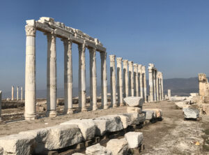 oplevelser i denizli, oplevelser i pamukkale, oplevelser i tyrkiet, seværdigheder i tyrkiet, seværdigheder i pamukkale, seværdigheder i denizli, kør selv ferie i tyrkiet, natur oplevelser i tyrkiet, shopping i tyrkiet, grotter i tyrkiet, karavanestationer i tyrkiet