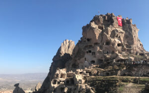 rejs til kappadokien fra alanya, rejse til cappadocia fra alanya, køre fra alanya til kappadokien, rejse fra alanya til kappadokien, rejse i Tyrkiet, tyrkiet oplevelser, kappadokien oplevelser, hvad er kappadokien, hvad er cappadocia, bus fra alanya til kappadokien, bustur fra alanya til cappadocia, tyrkiet blogger