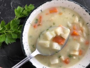 Tyrkisk suppe med knoldselleri, knoldselleri suppe, tyrkiske suppe opskrifter, tyrkiske opskrifter med knoldselleri, knoldselleri opskrifter, tyrkisk mad med knoldselleri, tyrkiske retter med knoldselleri, tyrkiske madopskrifter, tyrkiske vinterretter