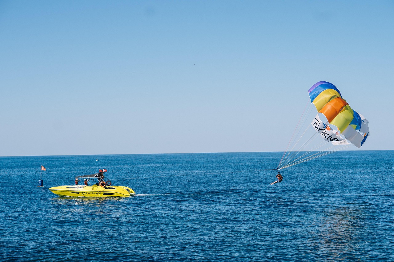 Aktive oplevelser i Alanya, oplev alanya, dykning alanya, bådtur i alanya, parasailing i alanya, paragliding i alanya, adrenalin oplevelser i alanya