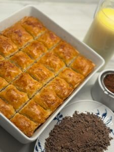 soguk baklava opskrift, soguk baklava med chokolade, soguk baklava med mælk, tyrkisk soguk baklava, nem soguk baklava opskrift, hjemmelavet soguk baklava, baklava med chokolademælk, soguk baklava uden nødder, soguk baklava med hasselnødder, soguk baklava med pistacie, soguk baklava med mørk chokolade, soguk baklava dessert, kold baklava opskrift, kold baklava med chokolade, tyrkisk dessert med chokolade, opskrift på soguk baklava med kakao, baklava med kakaomælk, soguk baklava trin for trin, soguk baklava nem og hurtig, soguk baklava med kondenseret mælk, soguk baklava med fløde, soguk baklava uden sukker, soguk baklava med Nutella, soguk baklava med mælkechokolade, luksus soguk baklava, soguk baklava opskrift tyrkisk stil, sød soguk baklava med chokolade, soguk baklava med kakaopulver, baklava med chokoladefyld, baklava med chokoladesirup, soguk baklava med sirup, soguk baklava med smør og chokolade, dessert soguk baklava med mælk og nødder, soğuk baklava tarifi, çikolatalı soğuk baklava, sütlü soğuk baklava, ev yapımı soğuk baklava, kolay soğuk baklava tarifi, fıstıklı soğuk baklava, cevizli soğuk baklava, bitter çikolatalı soğuk baklava, süt ile soğuk baklava, kakaolu soğuk baklava, nutellalı soğuk baklava, yoğun sütlü soğuk baklava, şerbetli soğuk baklava, az şekerli soğuk baklava, pratik soğuk baklava, adım adım soğuk baklava, çikolata dolgulu baklava, çikolata soslu baklava, evde kolay soğuk baklava yapımı, yumuşak soğuk baklava, bol sütlü soğuk baklava