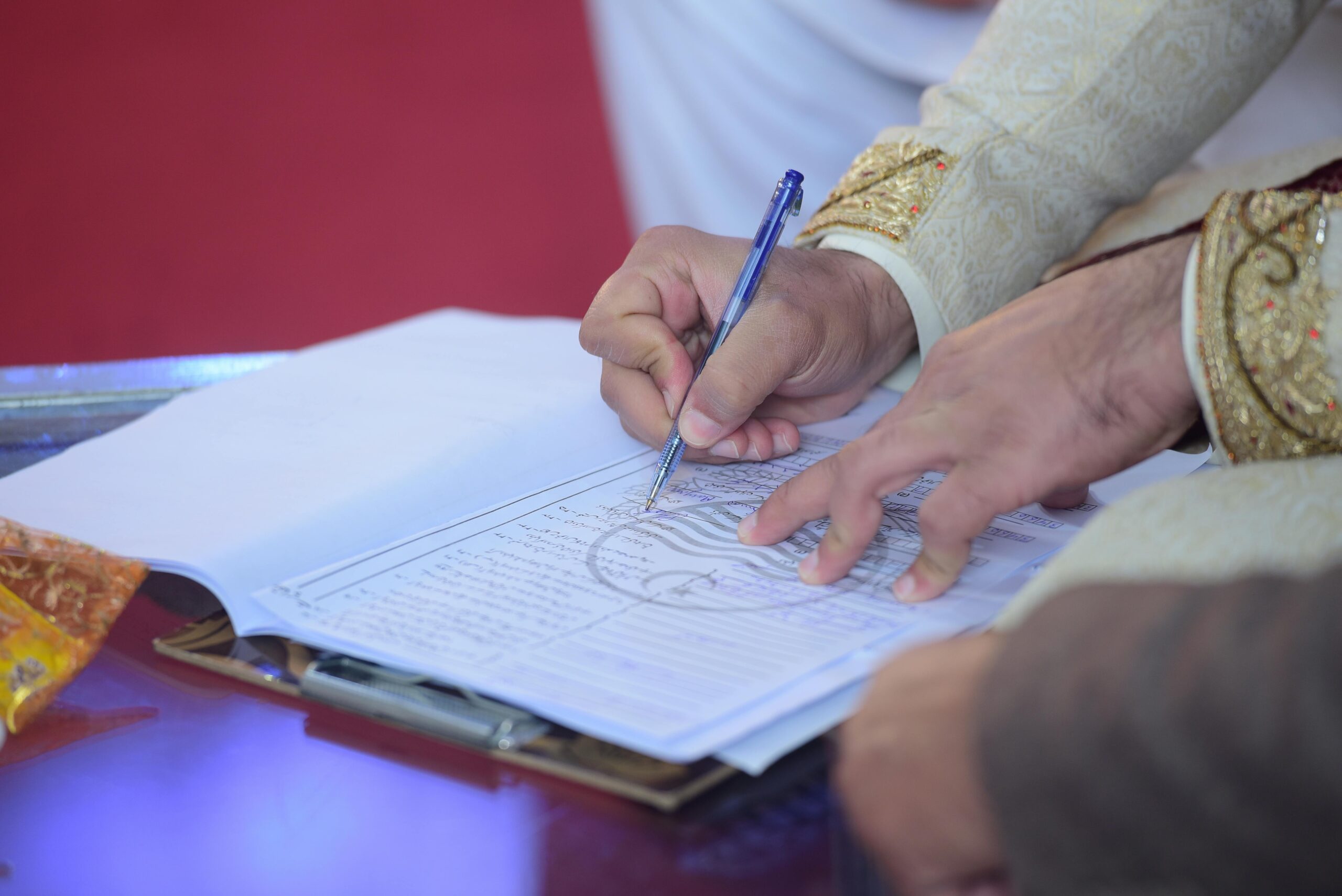 nikah i Tyrkiet, islamisk ægteskab Tyrkiet, civil vielse Tyrkiet, religiøs vielse Tyrkiet, nikah uden civil vielse, tyrkisk ægteskabslov, blive gift i Tyrkiet, tyrkisk nikah regler, islamisk bryllup Tyrkiet, halal forhold Tyrkiet, ægteskab uden papir Tyrkiet, sekulær lov Tyrkiet, muslimsk vielse Tyrkiet, tyrkisk vielseslovgivning, blive gift som udlænding i Tyrkiet, imam nikah Tyrkiet, tyrkisk civilret, ægteskabsregler Tyrkiet, muslimsk ægteskab uden vielsesattest, nikah uden statsregistrering, lov om nikah i Tyrkiet, tyrkisk straffelov nikah, religiøs ægteskab ulovlig Tyrkiet, unge muslimer ægteskab, nikah uden forældres viden, hemmelig islamisk vielse, islamisk ægteskab regler, religiøs vielse uden rettigheder, ægteskabsbeskyttelse Tyrkiet, halal forhold regler, nikah og tyrkisk lov