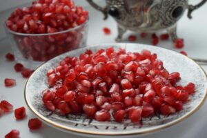 granatæbler, granatæbler i Tyrkiet, tyrkisk granatæble, nar frugt, granatæble sundhed, granatæble juice, granatæble rød, grøn granatæble, nar ekşisi, tyrkisk mad, frugt fra Tyrkiet, Koran granatæble, granatæble symbolik, granatæble historie, granatæble tradition, tyrkisk kultur, granatæble fordele, antiinflammatorisk granatæble, granatæble vitaminer, granatæble antioxidanter, granatæble i islam, granatæble sæson Tyrkiet, granatæble eksport Tyrkiet, granatæble dessert, granatæble salat, granatæble marinade, granatæble tip, granatæble nyttige egenskaber, granatæble rigdom symbol, granatæble frugtbarhed, granatæble Anatolien, granatæble traditioner, granatæble nytår, granatæble Side, granatæble tyrkiske retter, granatæble historie Anatolien, granatæble paradis, granatæble Koranen, granatæble hellig frugt, granatæble kerner, granatæble antioxidant, granatæble blodtryk, granatæble immunforsvar, granatæble fibre, granatæble sund kost, granatæble juice opskrift, granatæble opskrifter, granatæble madlavning, granatæble tyrkiske opskrifter, granatæble eksport, granatæble regioner Tyrkiet, granatæble Alanya, granatæble Antalya, granatæble Mersin, granatæble Hatay, granatæble Adana, granatæble Denizli, granatæble frugt sundhed, granatæble symbol, granatæble kultur, granatæble historie og kultur, granatæble religiøs betydning.